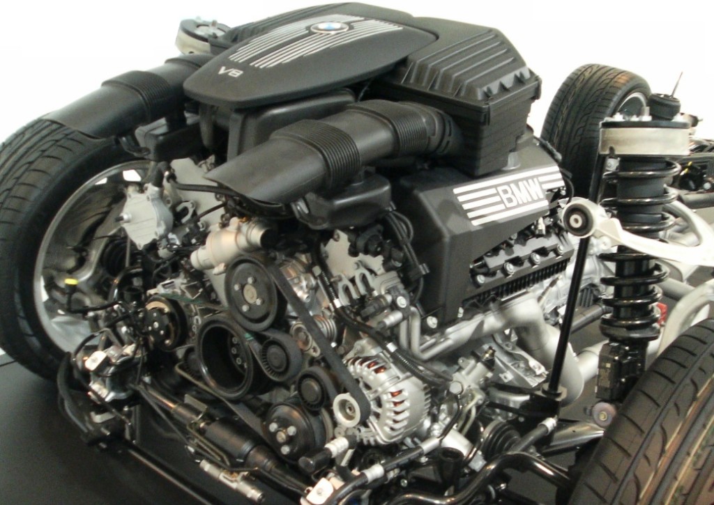 The kernel: engine of an operating system